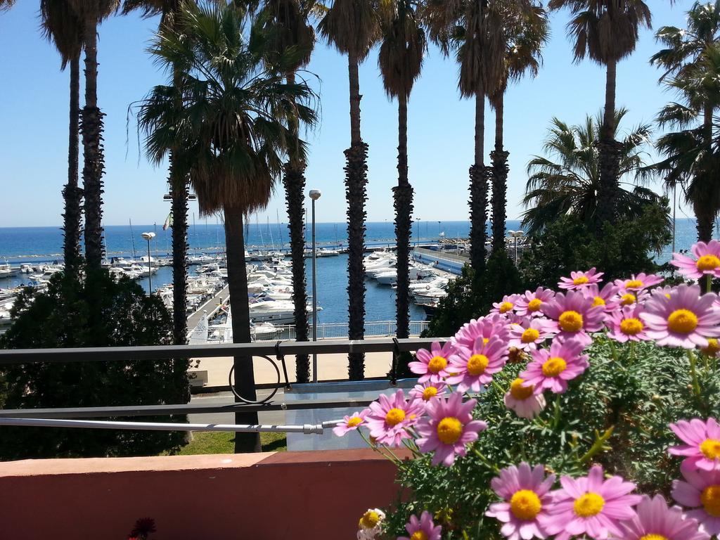 Hotel Vela Bianca H&R Diano Marina Exterior foto